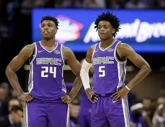 转折点萨克拉门托国王回应争议;全明星赛集结日攻防权衡;目标明确;训练强度明显提升的简单介绍 转折点萨克拉门托国王回应争议;全明星赛集结日攻防权衡;目标明确;训练强度明显提升的简单介绍