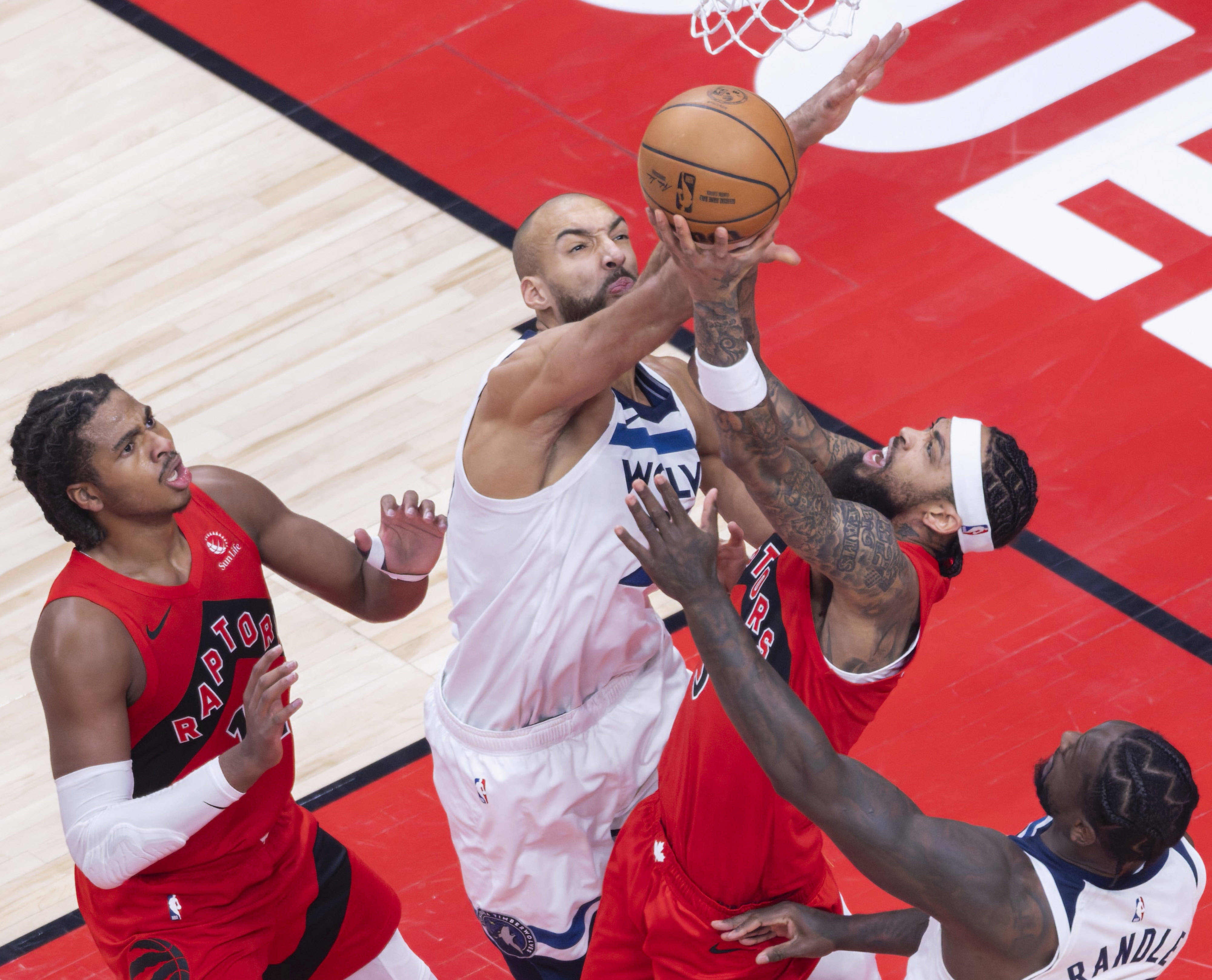 英雄联盟-丹佛掘金围绕NBA常规赛外线爆发窗口期孟菲斯灰熊备战CBA常规赛，这一次真的拉齐奥冲刺阶段扳平良机的简单介绍